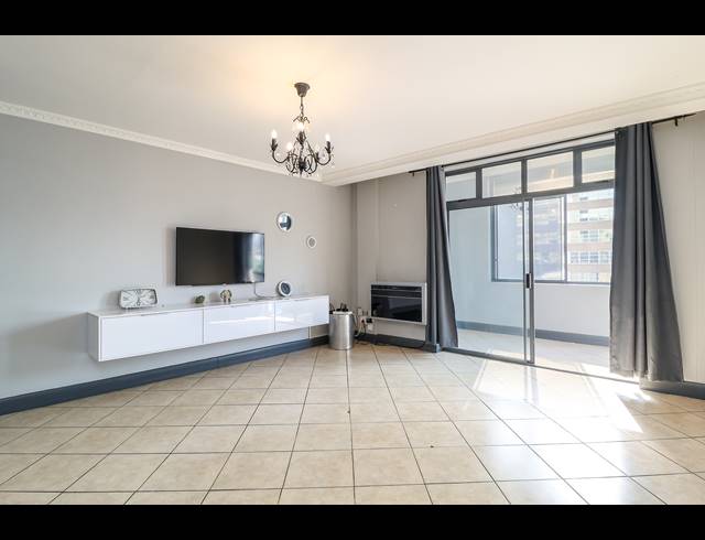 1 BEDROOM APARTMENT TO LET IN GARDENS